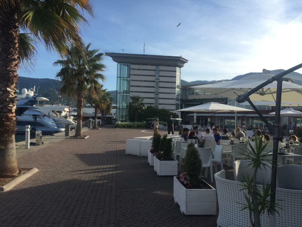 Il Mare In Piazza Apartamento La Spezia Exterior foto