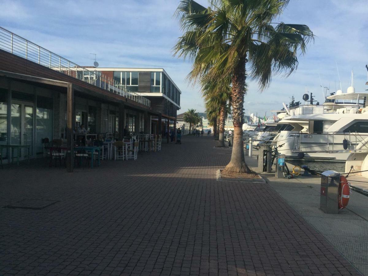 Il Mare In Piazza Apartamento La Spezia Exterior foto
